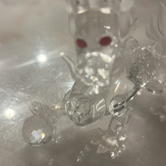 Austrian Crystal
Swarovski Collectors Society 1997 Annual
Edition.
THE Dragon - Picture 2 of 6